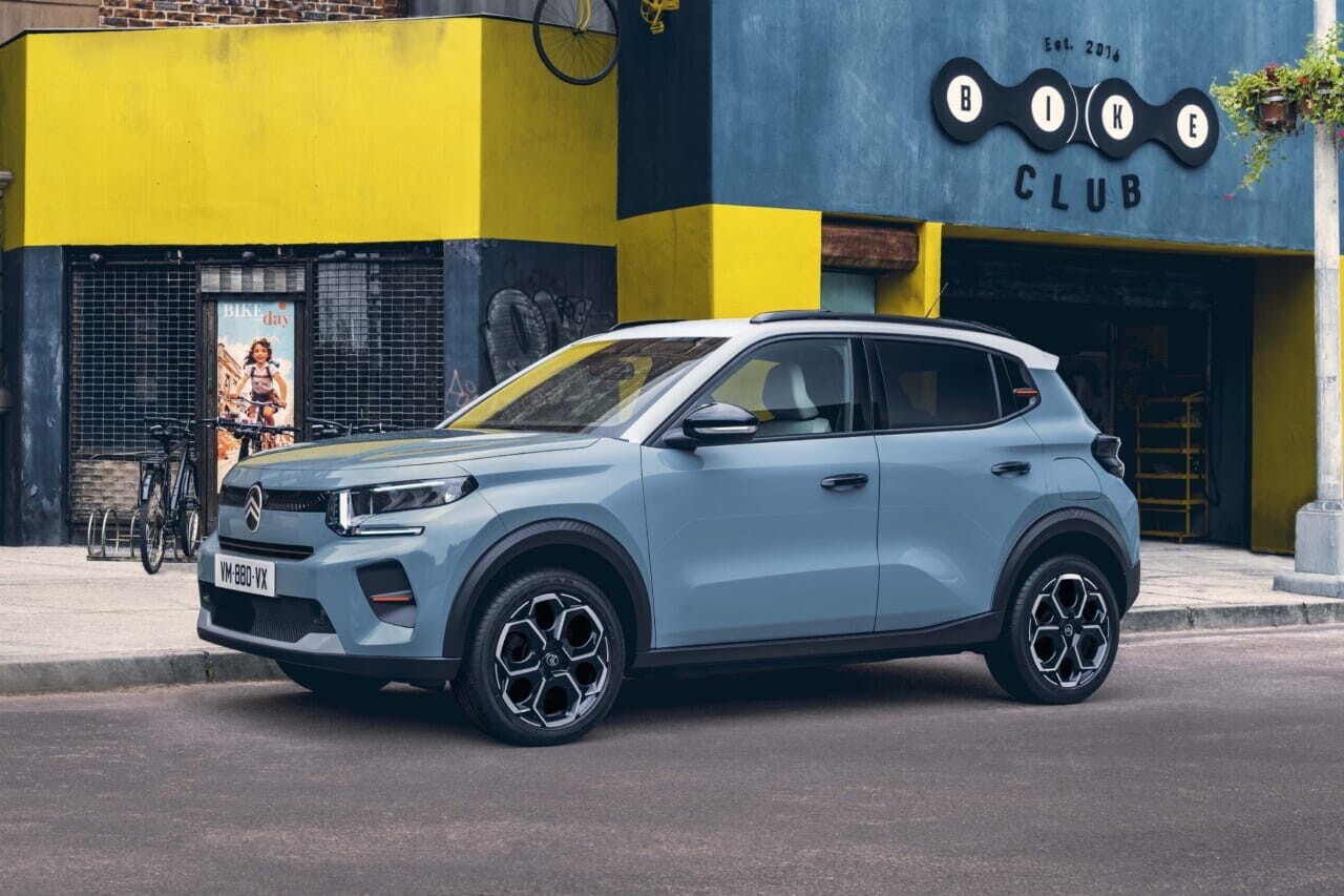 ハイルーフ化＆極上シートで、より快適キャビンへ。新型シトロエンC3ハイブリッドが国内導入【価格は339万円～】