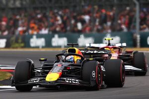 4度F1王者の名は伊達じゃない！　レッドブル苦戦もフェルスタッペン最速でポールポジション獲得。角田裕毅12番手｜イギリスGP予選