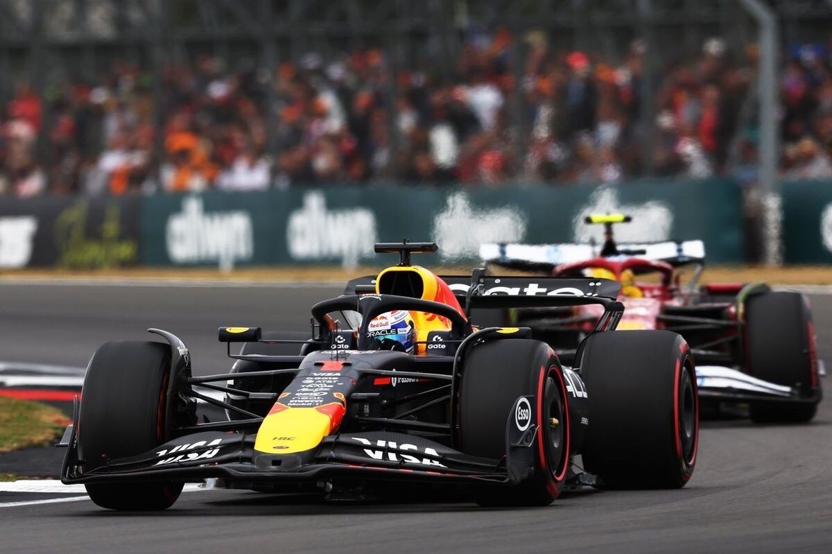 4度F1王者の名は伊達じゃない！　レッドブル苦戦もフェルスタッペン最速でポールポジション獲得。角田裕毅12番手｜イギリスGP予選