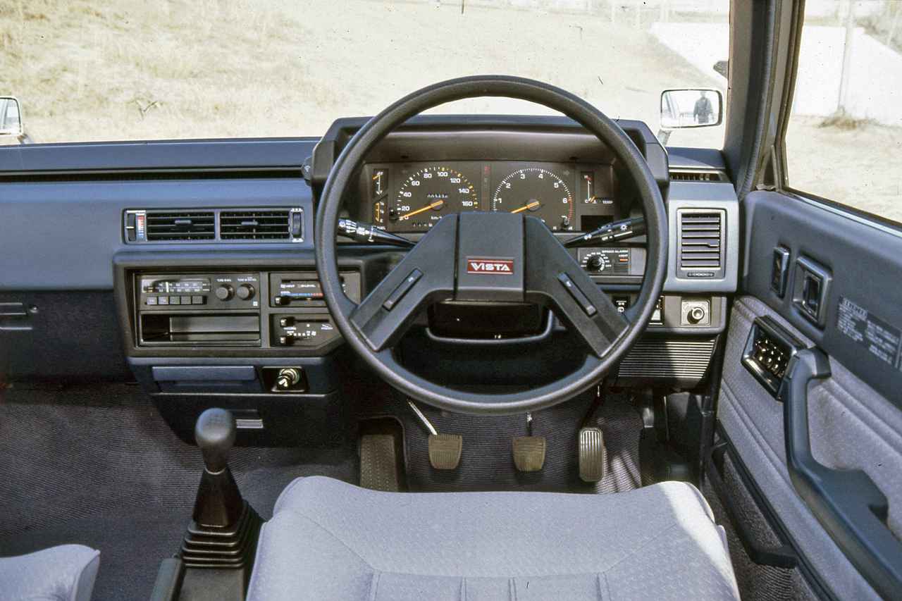 昭和の名車 145 Ffとなったトヨタ カムリはビスタも加えて より実用的なクルマを目指した Webモーターマガジン 自動車情報サイト 新車 中古車 Carview