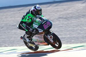 【MotoGP】Moto3メカニックからライダーへの”暴行映像”が物議…調査の末、当該メカは解雇処分に。ライダーは「パドックに留まりたくて黙っていた」