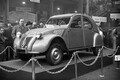 異形デザインは70年間賛否両論！　それでも溺愛される「みにくいアヒルの子」シトロエン2CV