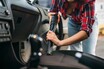 車内が汚れたクルマなんてイヤ！ 場合によっては事故を招くことも…意外と大事な「ルームクリーニング」のススメ