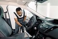 車内が汚れたクルマなんてイヤ！ 場合によっては事故を招くことも…意外と大事な「ルームクリーニング」のススメ