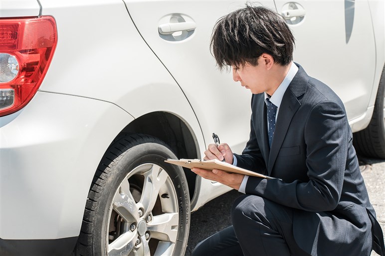 【トラブル注意】車売却に正解はあるのか？　買取・下取り双方のメリット・デメリットと、知っておきたい大切なコト