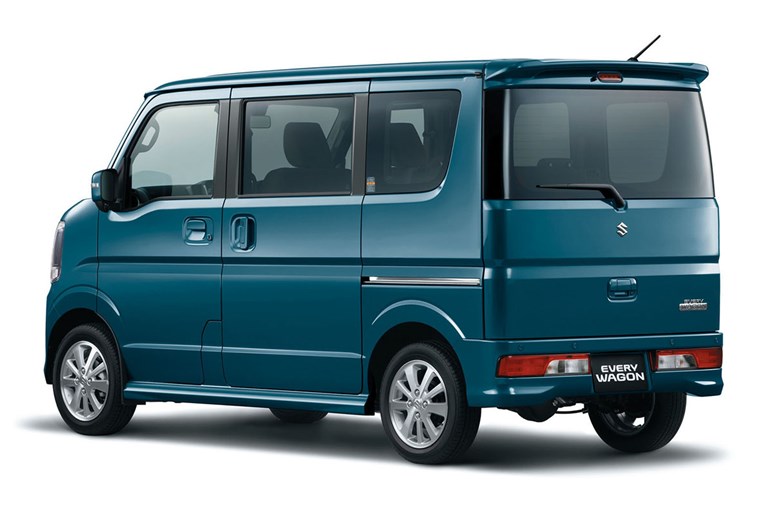 スズキ「キャリイ」と「エブリイ」新色登場！ 明るいデザインと安全機能で商用車に多様な選択肢を提供…111万7600円から