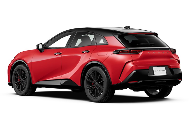 トヨタ「クラウンスポーツ」が一部改良で70周年記念仕様車を設定。新グレード「スポーツG」も追加…価格は520万円から