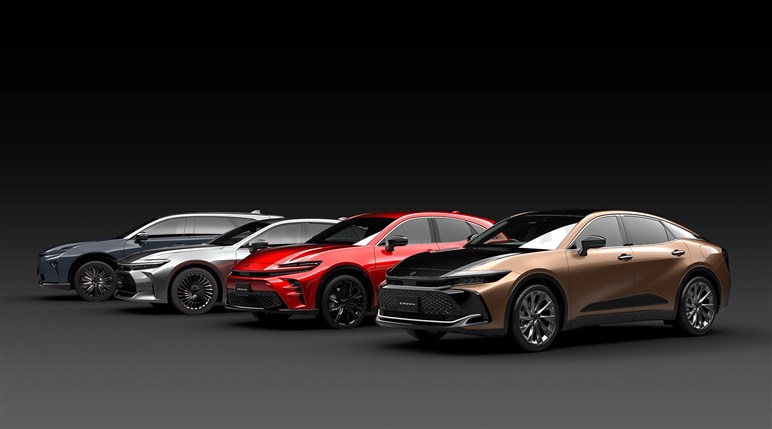 トヨタ「クラウンスポーツ」が一部改良で70周年記念仕様車を設定。新グレード「スポーツG」も追加…価格は520万円から