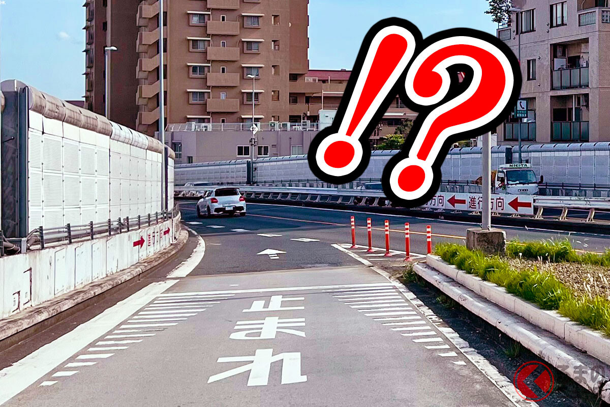 「右？それとも左？」ウインカーどっちに出すの？ ベテランでも意見の分かれる「ナナメ接続」道路！ もっとも正しい“ウインカー方向”を見極める「決め手」とは！