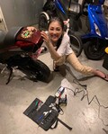 バイクのバッテリー充電が簡単にできるって噂の「オプティメイト4」を使ってみたよ！【福山理子の自腹インプレ】