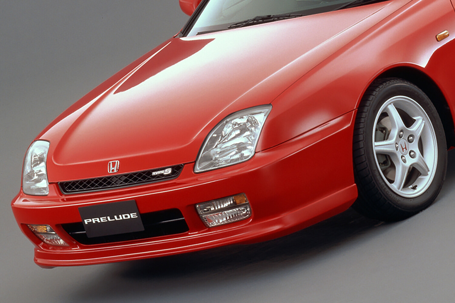 不人気5代目がホンダ「プレリュード」歴代中古車最高値！中古クーペ相場高騰時代にデートカー世代は絶滅寸前