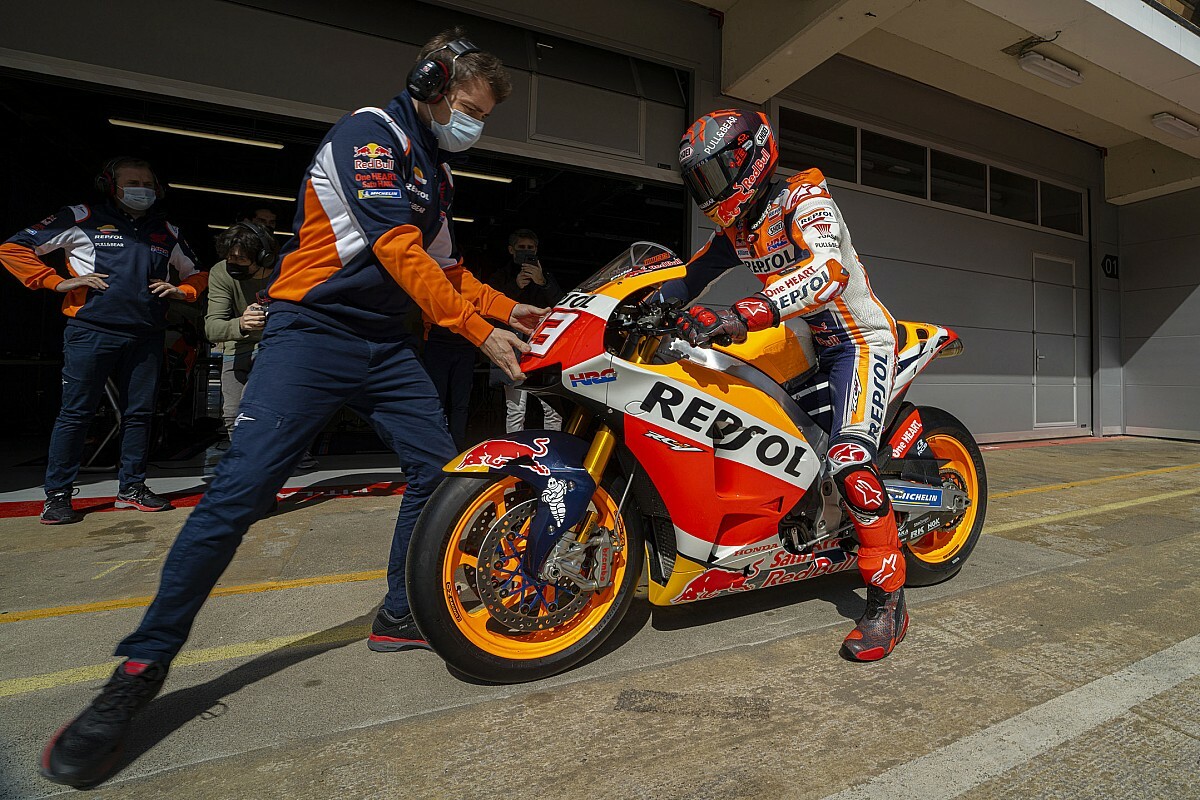 【MotoGP】「ホンダはベストな状況ではない」復帰マルケス、まずはブラドル搭乗マシンから作業スタート