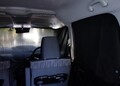 車中泊やテレワークの便利グッズ！簡単に装着できる車内用遮光カーテンの活用術