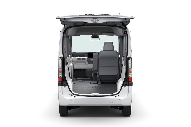 【一人乗りもあります】配送からアウトドアまで　ホンダの新商用バン「N-VAN e:」10月10日発売