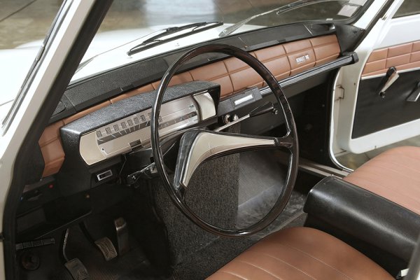 省スペースのインパネシフトとオーソドックスなフロアシフト Mt車のシフト位置の利点と欠点 ベストカーweb 自動車情報サイト 新車 中古車 Carview