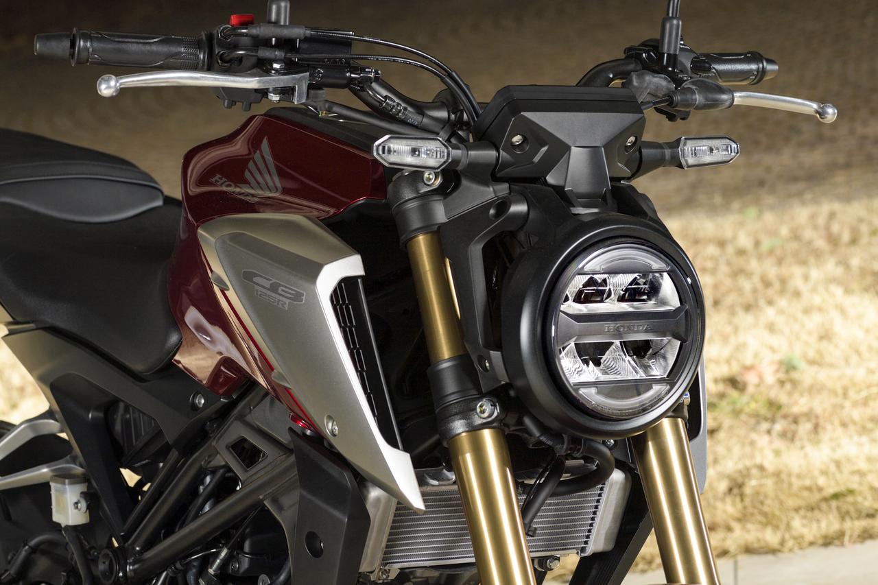 国内にも登場 ホンダ新型 Cb125r はdohcエンジンとハイグレードな倒立フォークで走りをグレードアップ 21速報 Webオートバイ 自動車情報サイト 新車 中古車 Carview