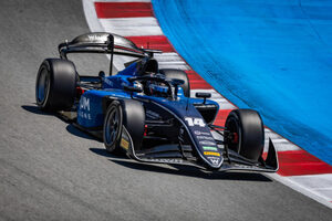 宮田莉朋、マシントラブルでタイム計測できず。ポール獲得は僚友マルタンス／FIA F2第8戦予選