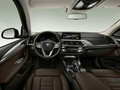 BMWの最新EV、iX3に見る「BMWらしさ」とは。渡辺慎太郎が本国エンジニアに訊く