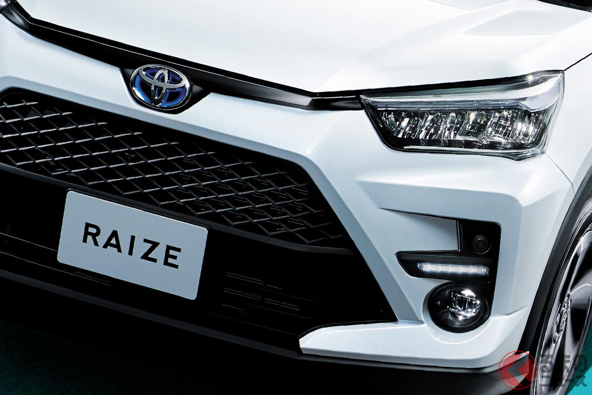 トヨタ新型「ライズ ハイブリッド」は最強のSUV!? 兄弟車「ロッキー 