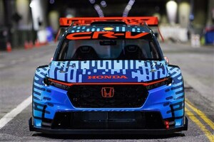 狼でなくチワワ!? F1レーサーが運転する“800馬力のCR-V”の走りが過激