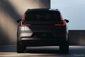 ボルボ『XC70』が電動SUVとして復活、EV航続200kmのPHEVに