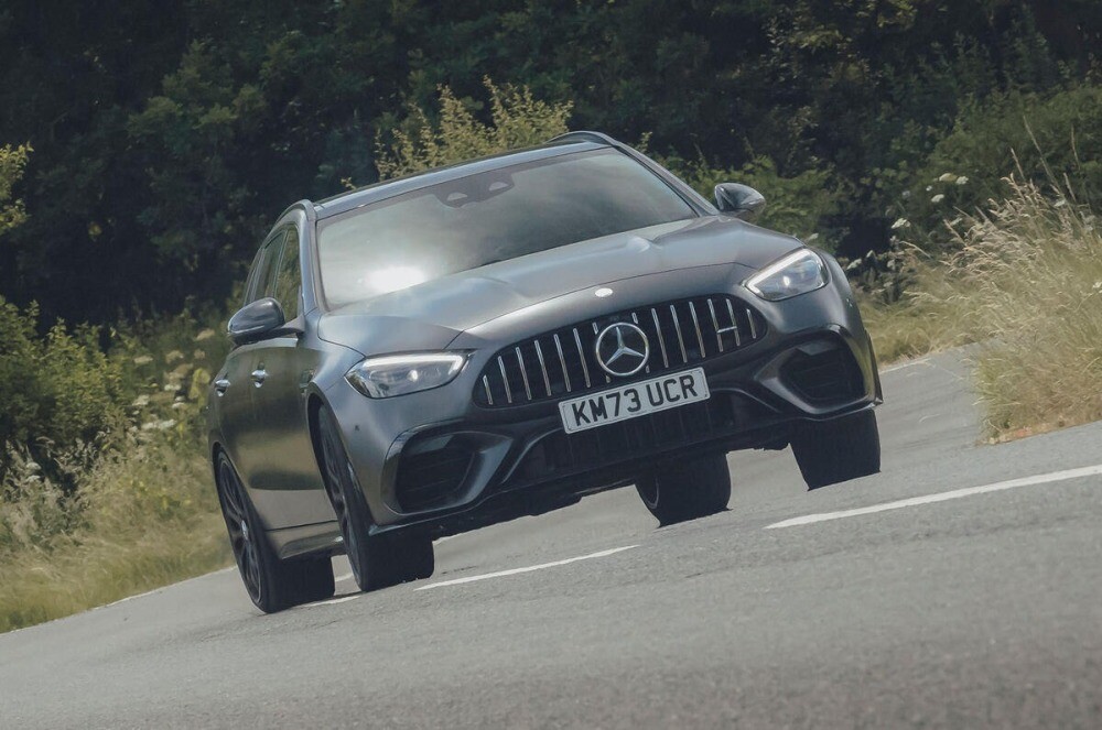 メルセデスAMG、4気筒PHEV廃止へ　「共感」得られず　直6およびV8エンジンに切り替え