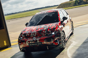 【速報】VWの新コンパクトEV、正式名は「ID.ポロ」に決定！ 高性能版「GTI」も設定し来週のIAAモビリティで世界初公開へ