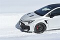 正直コレはスゴイ。楽しすぎる…雪上で確かに実感した新型「GRカローラ」のマニアックすぎる進化の中身