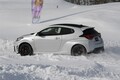 正直コレはスゴイ。楽しすぎる…雪上で確かに実感した新型「GRカローラ」のマニアックすぎる進化の中身