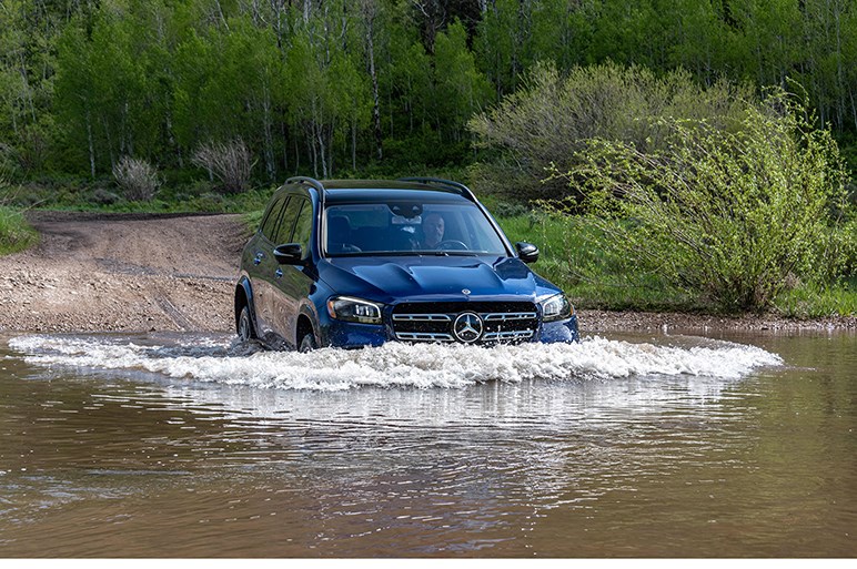 独メルセデス、最上級SUVの新型「GLS」を披露。プレミアムSUVのベンチマークとなるか