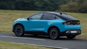 日産リーフはE-ハッチバックから、最先端のテクノロジーを搭載したE-クロスオーバーへと進化！全情報！