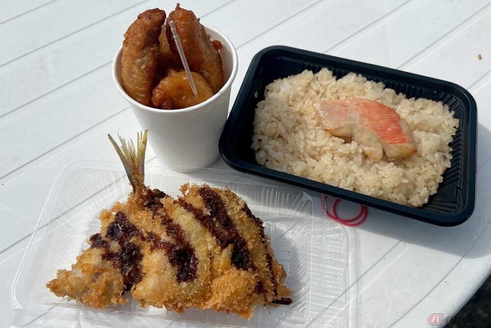 ここでしか味わえない!?　神奈川県・葉山町の地域イベントでグルメ三昧!!　美味しいアジフライを求めて走る旅