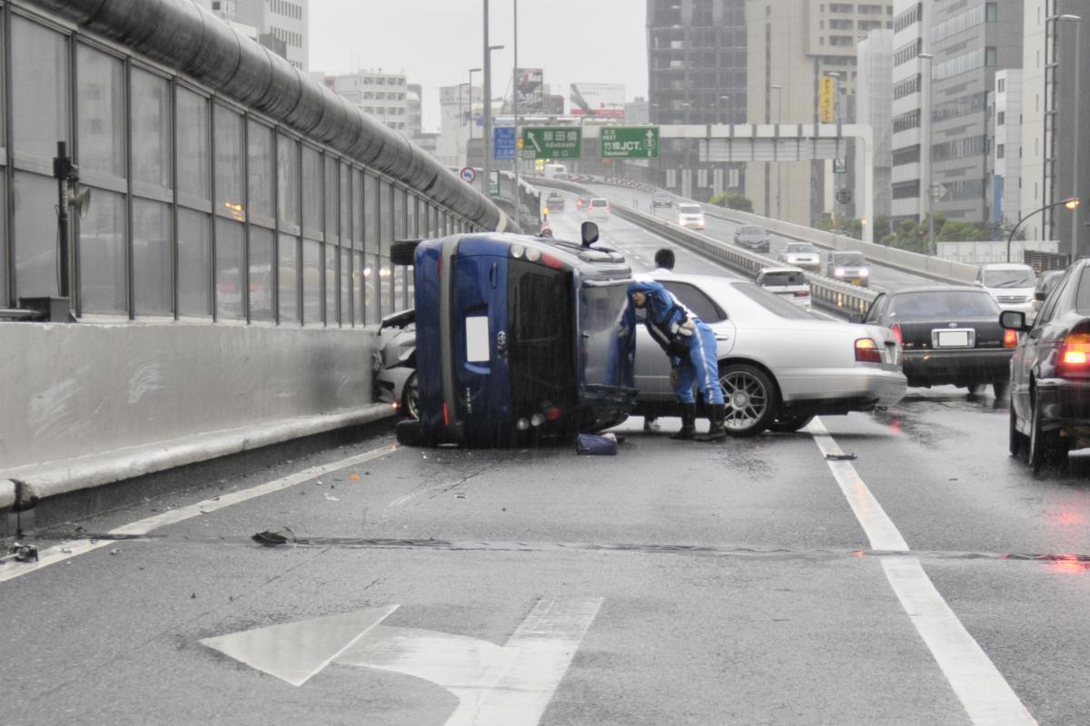 車両保険 をあえて使わないほうが得なケースも多い 自損事故で 自己負担 にすべきかどうかの 境目 とは Web Cartop 自動車 情報サイト 新車 中古車 Carview