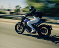 80馬力で0-96km/hは3.5秒！ ライブワイヤーが新型電動バイク「S2 Del Mar」を公開