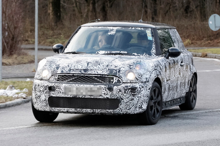 次期ミニ3ドアHB発見。新たなボディタイプも