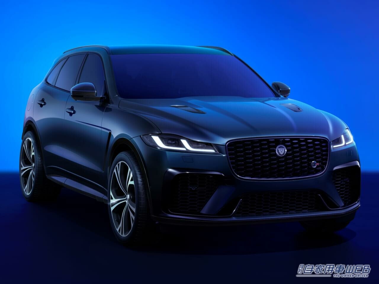 ジャガー、「F-PACE」2025年モデルを導入開始。ハイパフォーマンスモデル「SVR」に新グレードを設定