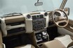 「ディフェンダー90」が新車で買える!? ランドローバー公式レストモッドが息を呑む美しさ…ただし値段も異常