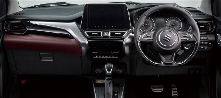【早くも1万台超え】安価でも豪華装備、業界もザワつく大穴SUV「フロンクス」の “強みと弱点”