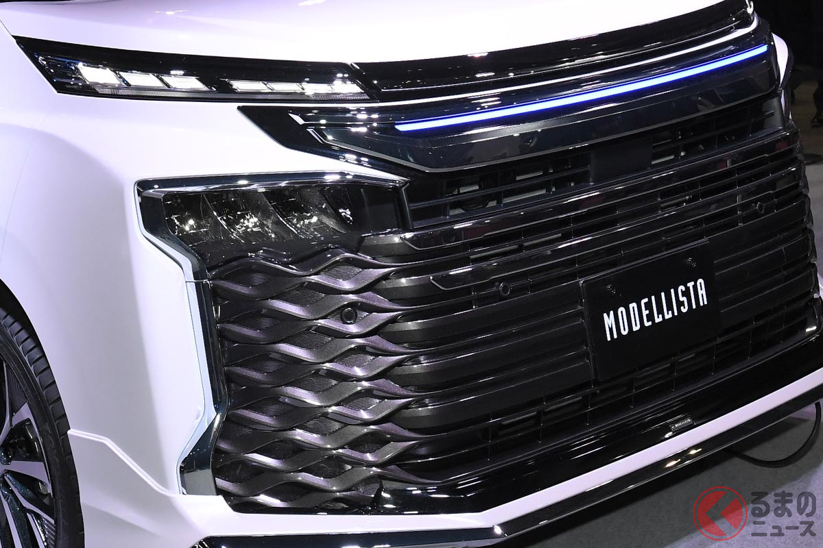 メッキがギラギラ ド派手なトヨタ新型 ノアヴォク 登場 超オフローダーな三菱 デリカ などミニバンカスタムが激アツ くるまのニュース 自動車情報サイト 新車 中古車 Carview