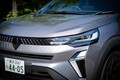【欧州で大ヒット】ルノーの小型SUV「キャプチャー」が新型に。2つのハイブリッドの差やライバルとの違いは？