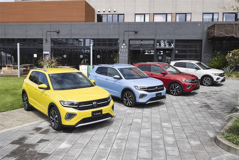 【欧州で大ヒット】ルノーの小型SUV「キャプチャー」が新型に。2つのハイブリッドの差やライバルとの違いは？