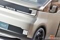 トヨタが「新たなハイエース」を世界初公開！ “200系”全面刷新を示唆する効率的な「カクカクデザイン」で「ひろびろ荷室」も確保！ 次世代コンセプトの市販化が期待できる「現実的な“装備”」とは