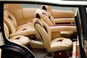 日産の「6ドア・6人乗り“高級SUVミニバン”」が凄かった！ 斬新「観音開きリアドア」×超・豪華インテリアも採用！ 時代の先を行き過ぎた2005年公開のコンセプトカー「クラーザ」とは