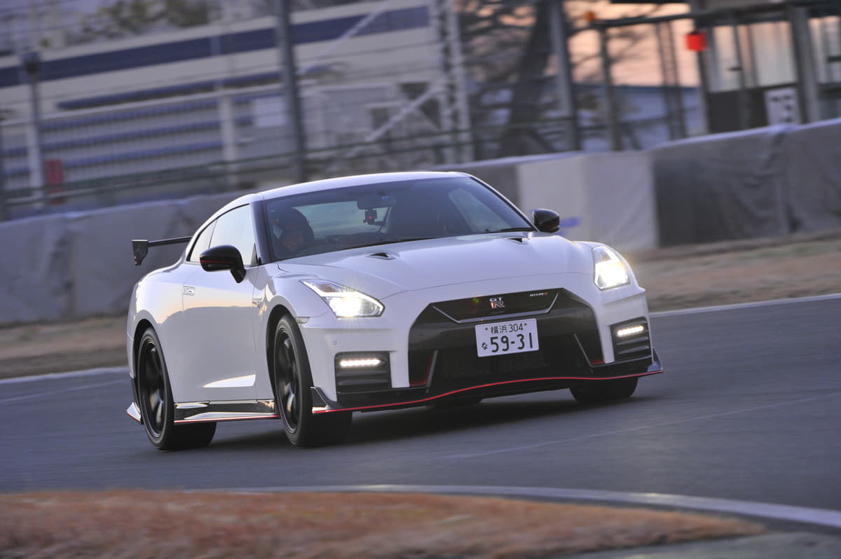 パドルシフト操作はスポーツ走行にオススメできない サーキットや街乗りでのメリットとは Auto Messe Web の写真 自動車情報サイト 新車 中古車 Carview