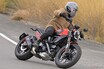 見た目に騙された!! 本当に大型?? なコンパクトさなのに情熱的……ドゥカティ「スクランブラー フルスロットル」の“ギャップ萌え”にハマる人、続出中!?