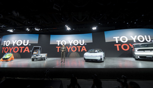 トヨタは「TO YOU」というメッセージを掲げてジャパンモビリティショー2025に出展。新世代カローラのコンセプトモデル「カローラ コンセプト」を初公開