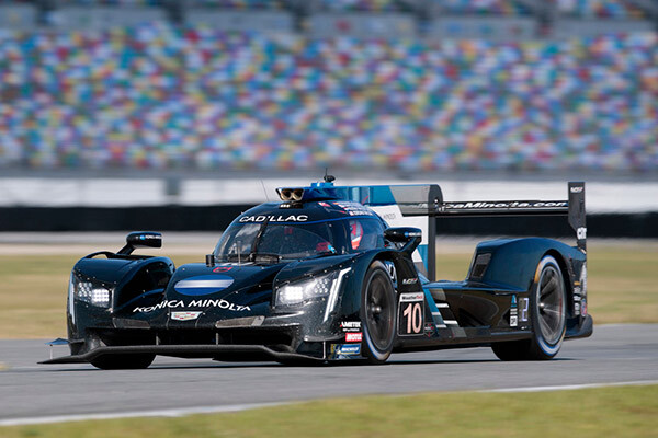 GM、F.アロンソ＆小林可夢偉が駆るキャデラック・レーシングが