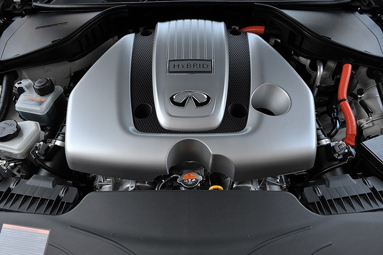 ジューク NISMO RS、GT-R・2015年モデル、改良フーガに一気乗り！