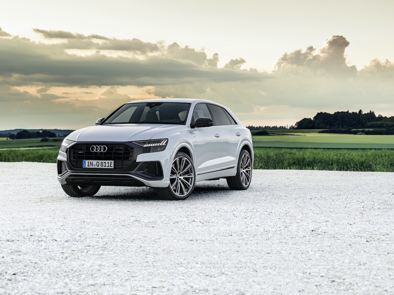 アウディq8に待望のプラグインハイブリット仕様 Q8 Tfsi E クワトロ を追加 Genroq Web 自動車情報サイト 新車 中古車 Carview