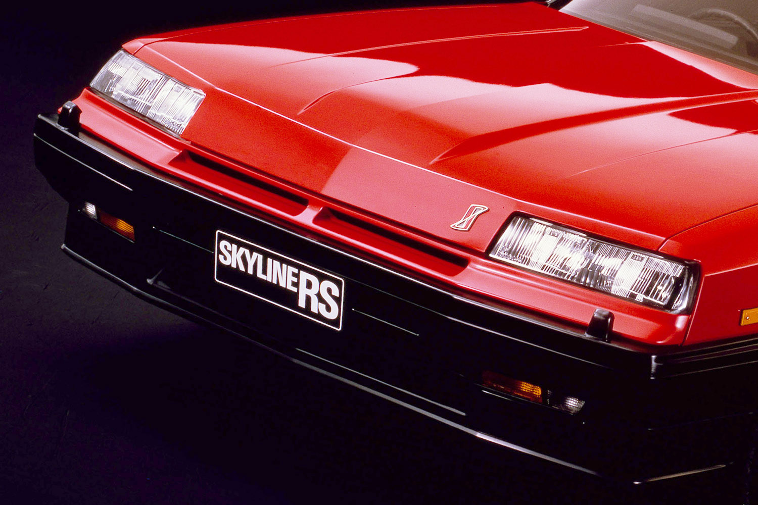 史上最強のスカイラインのバイブルです。 GT-R」ではない「史上最強のスカイライン」と呼ばれた「鉄仮面